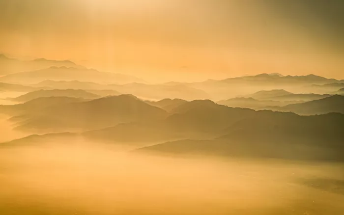 Chawla, Shobhit: A Himalayan odyssey .. Sunrise
