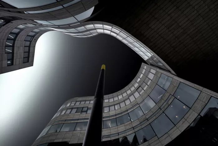 Pimenta, Jorge: Architektur des Abgrunds