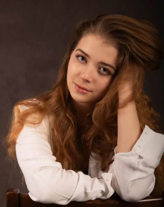 VAGRAMYAN, GAGIK: ADELAIDA PORTRAIT