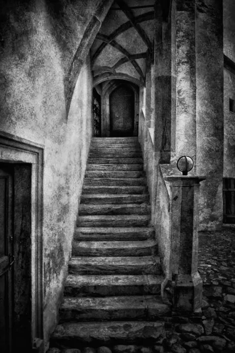 Corte, Raffaele: Porte chiuse