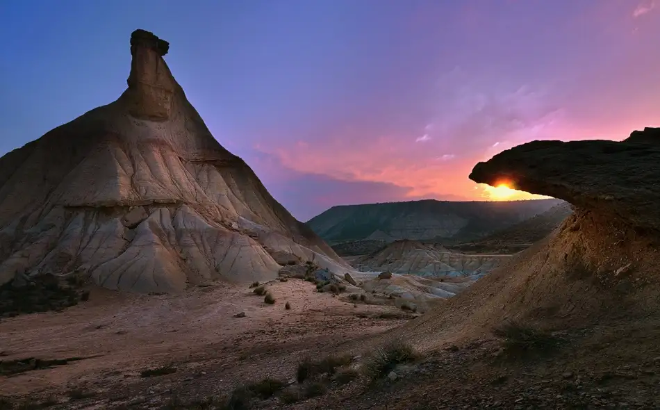 Gasperlin, Izidor: Amanecer en el desierto