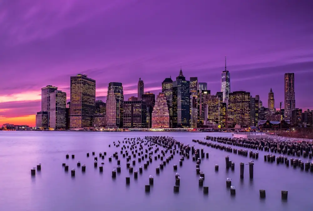 Damlow, J.G.: Tramonto viola di New York