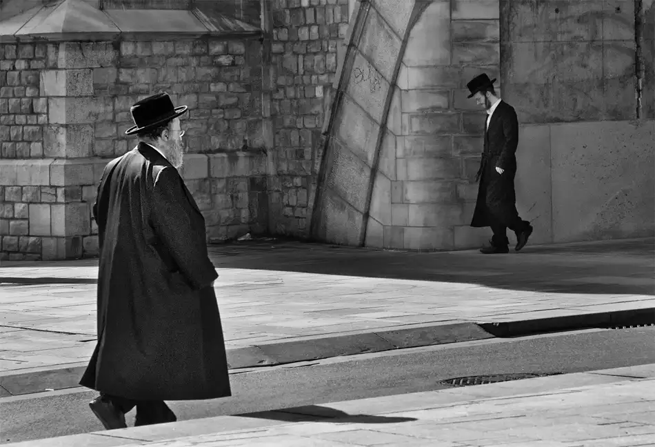 Houte, Van Jef: Pas de communication