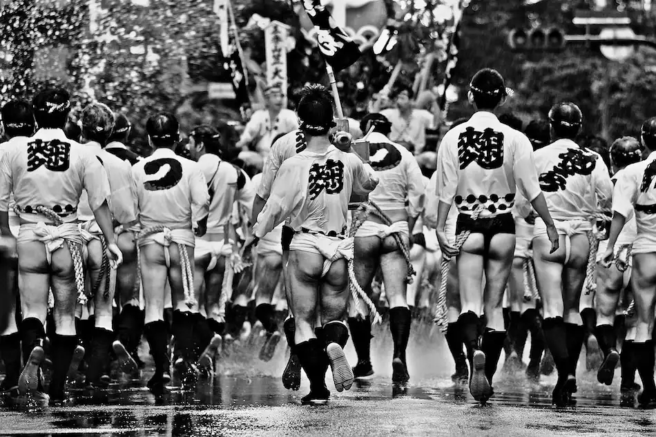 Isobe, Shinji: Festival muže