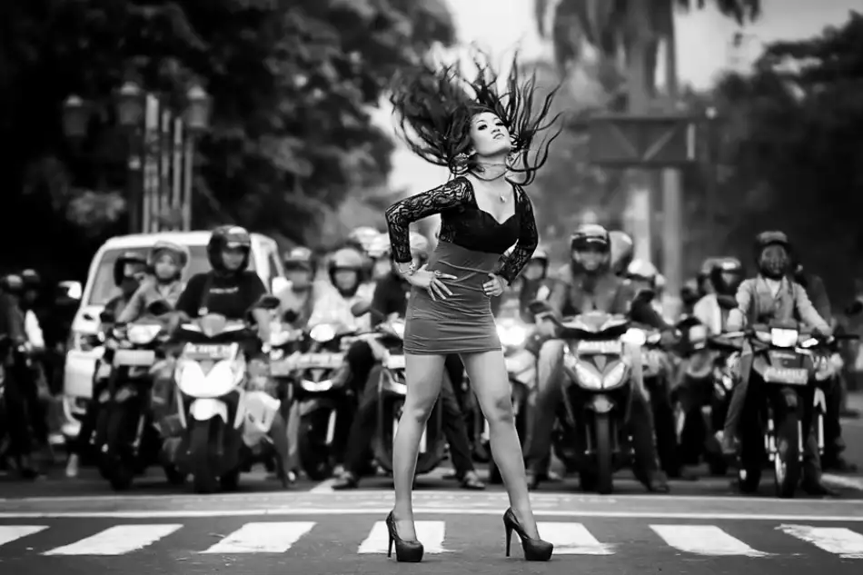 bhayangkara, salim m: ignore it, enjoy poses on the streets