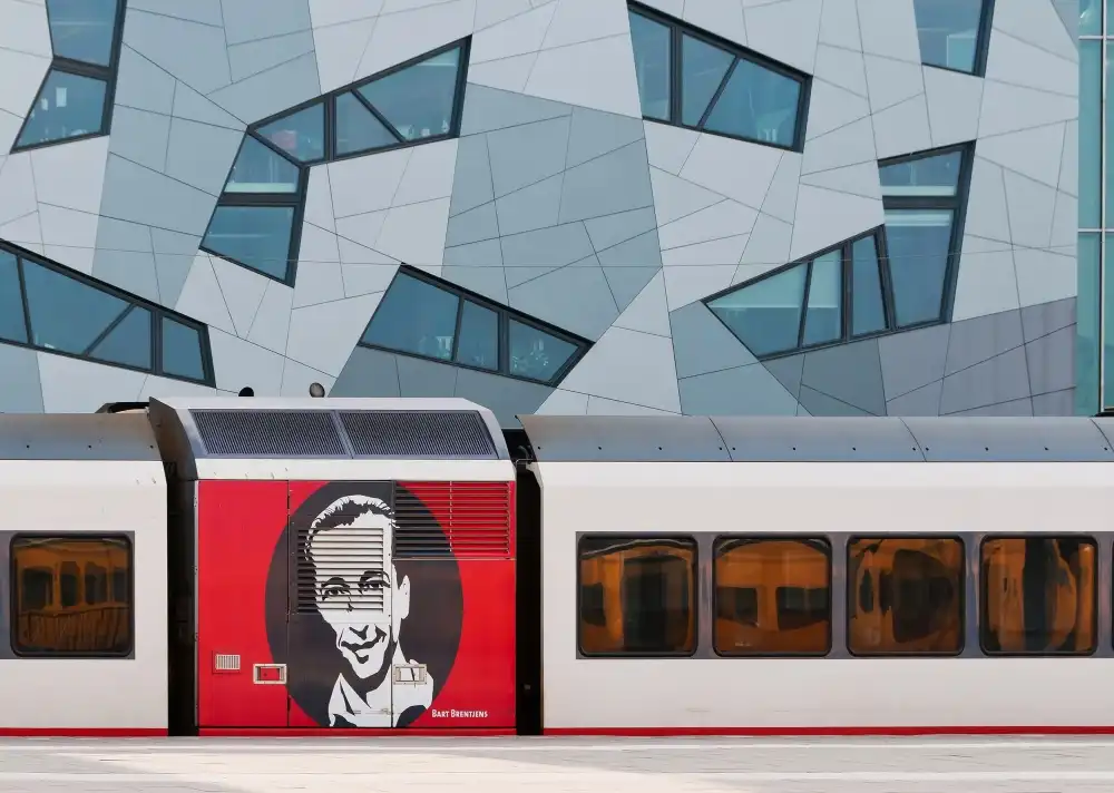Maastricht, van Henk: Stanice ART