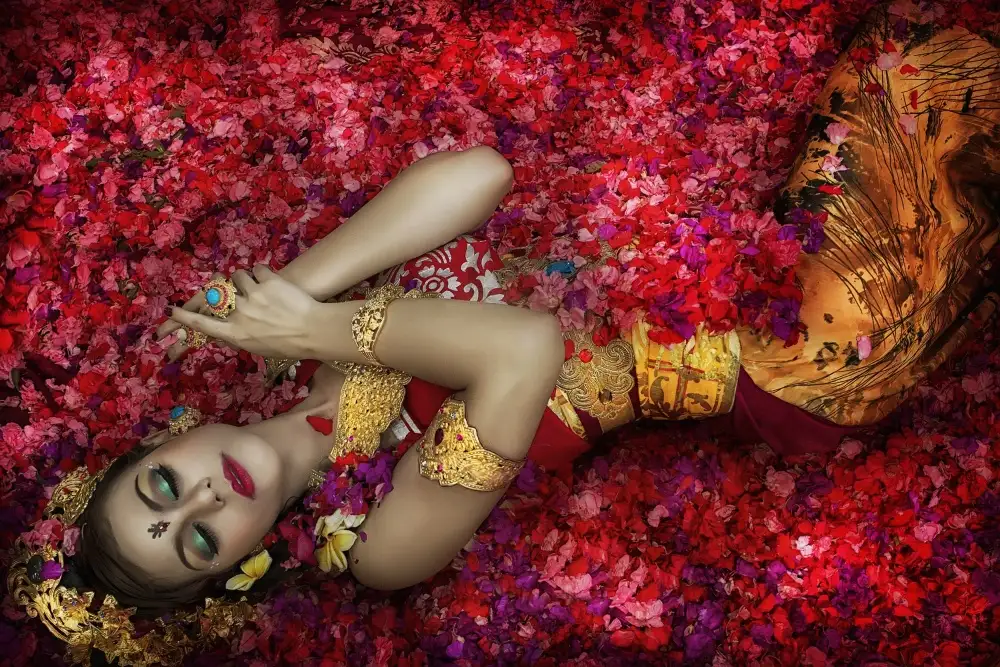 Tan, Taman: Femme de Bali