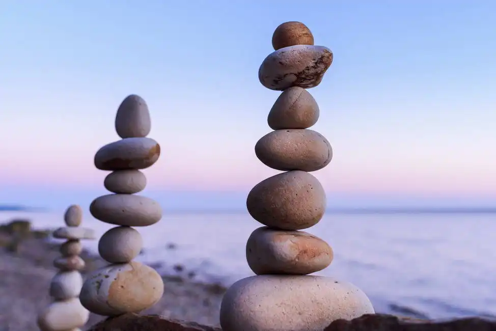 Neznámý: Stone balancing