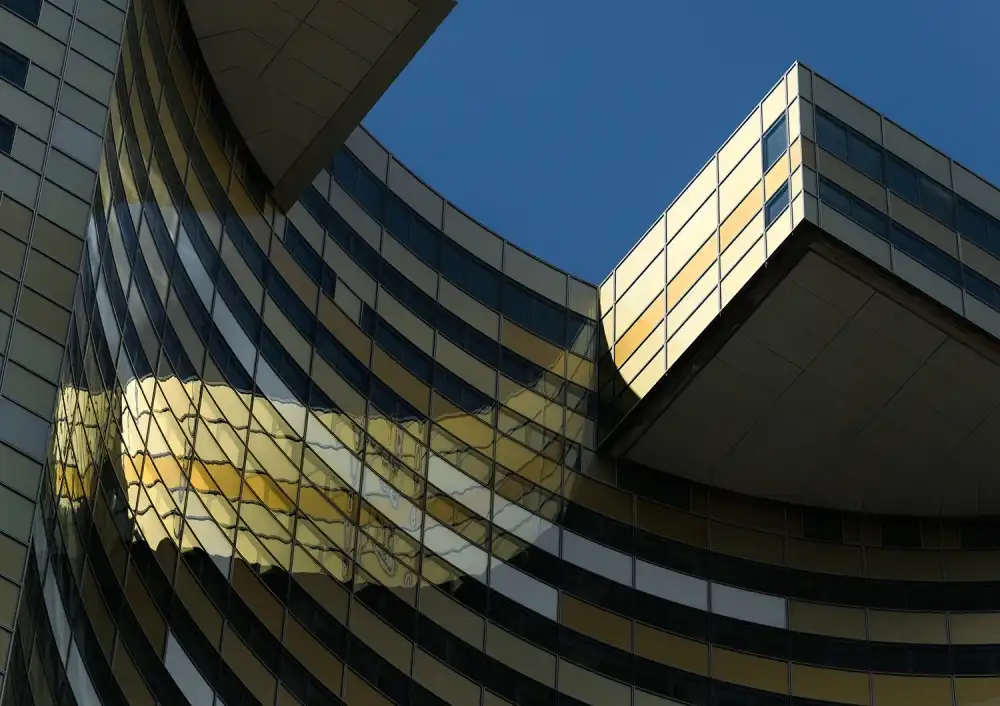 Houte, Van Jef: Crossing shapes