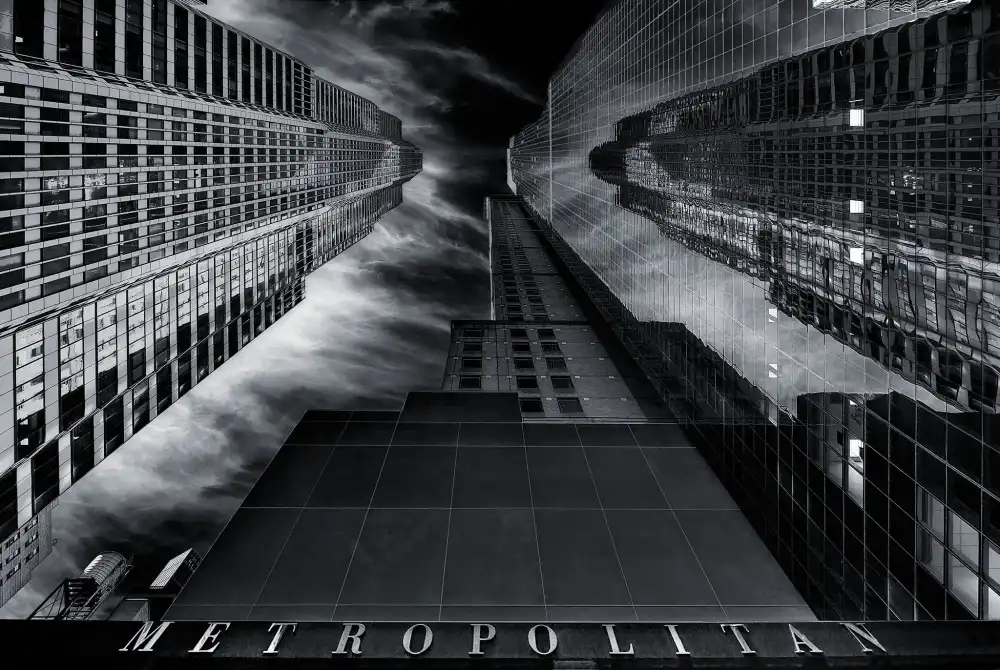 la, De Javier: METROPOLITAN