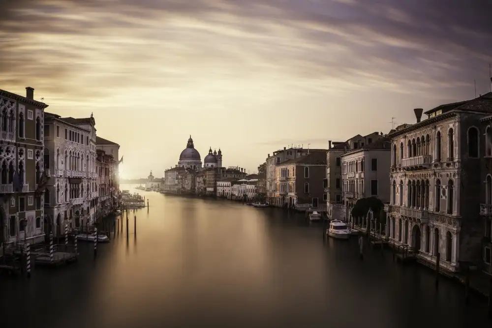 Muntean, Dan: Venise