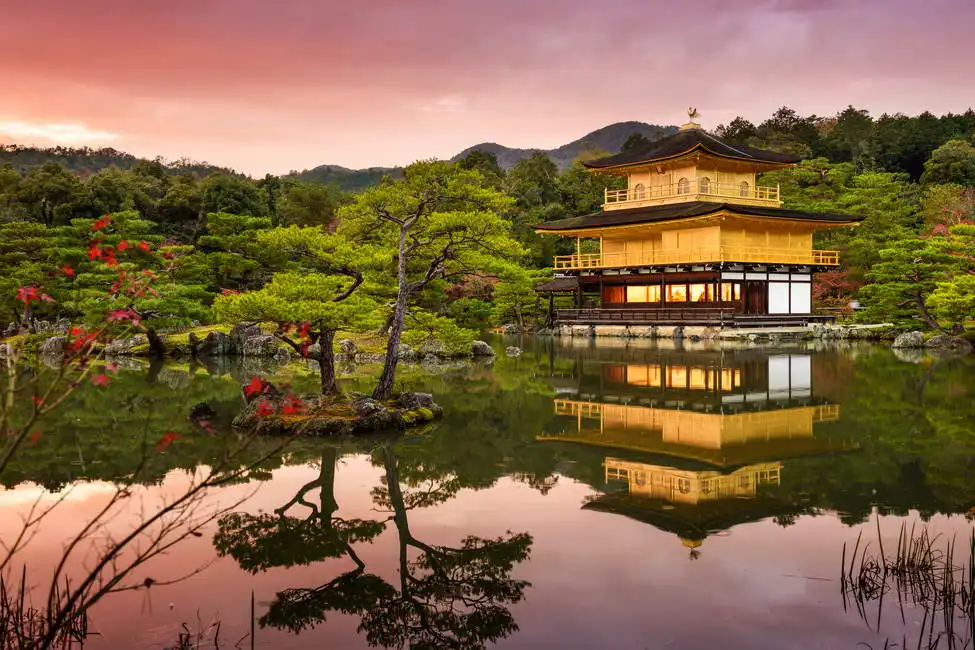 Neznámý: U Zlatého pavilonu, Kyoto, Japonsko