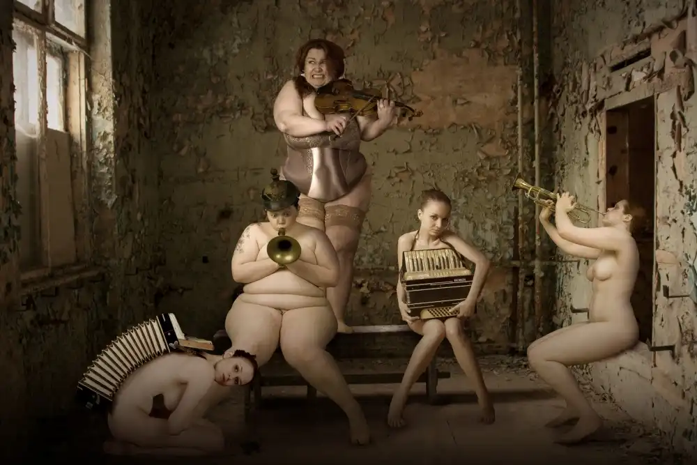 Diepenbroek, von Christine: The girl-band