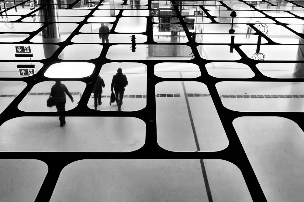 Maastricht, van Henk: Station hall