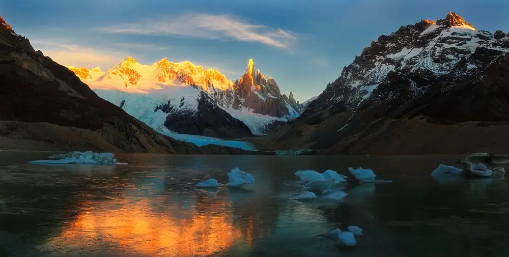 Zhang, Yan: Ranní světlo na Cerro Torre
