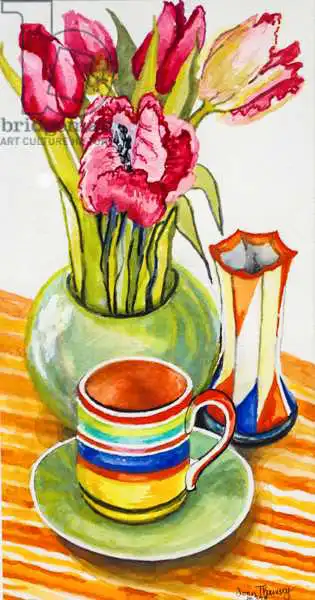 Thewsey, Joa: Taza a rayas con platillo, jarrón y tulipanes