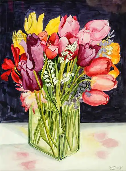 Thewsey, Joa: Tulipanes y campanillas en una tina de cristal rectangular