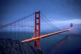Neznámý: Golden Gate Bridge v noci, San Francisco