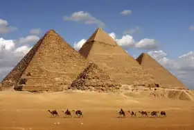 Neznámý: Pyramidy v Gíze