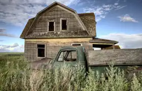 Neznámý: Opuštěná farma, Saskatchewan, Kanada